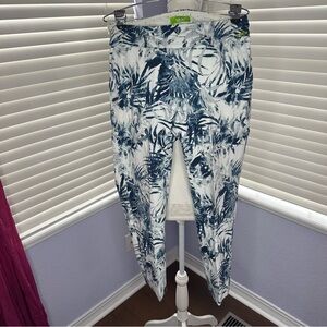 Swing Control Blue and White Leaf Print Pants